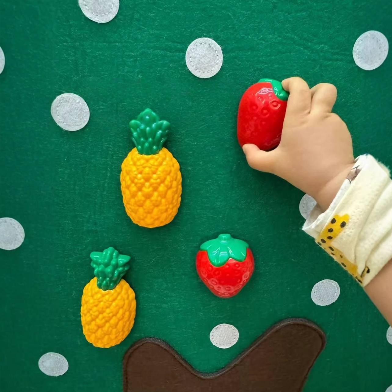 1 Set Baby Felt Board Play Food Toys Wall Sticker Fruits Pretend Play Games