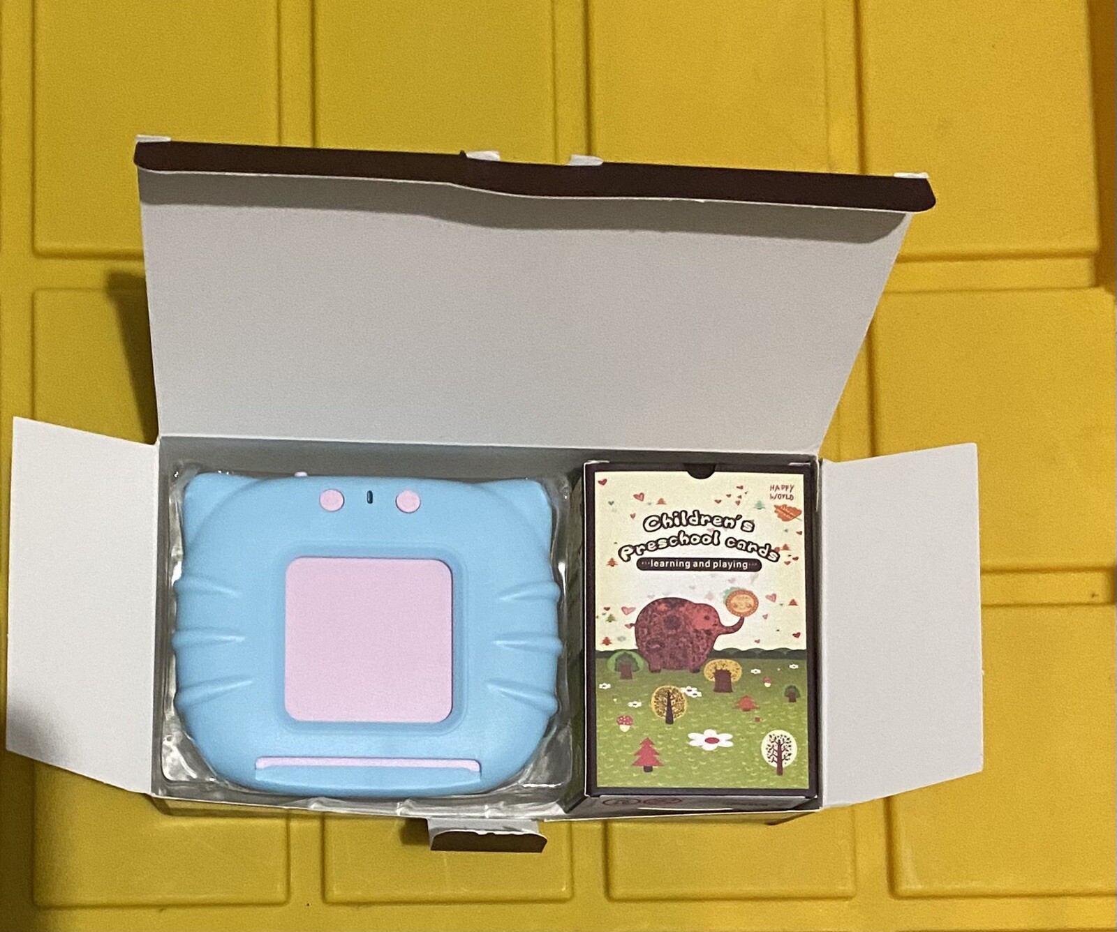 Happy World Card Early Education Device “Pink” Fully Develop Baby’s Imagination