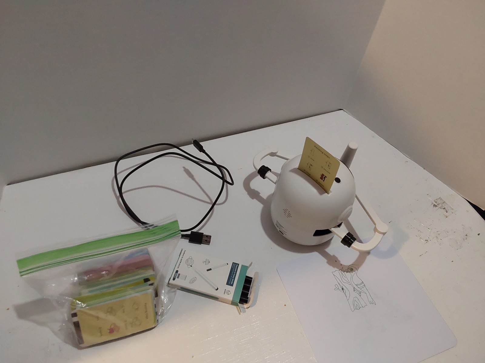 RIVSOR Smart Drawing Robot Educational Arts & Crafts Toy Kit w/ Markers & USB