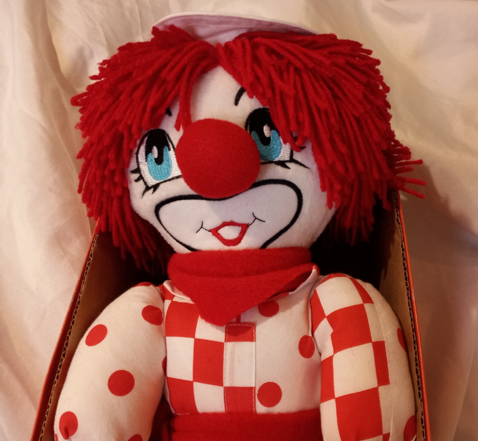 Nugget the Clown. Sign Language Plush Doll 1999 Nugget’s Window. NEW