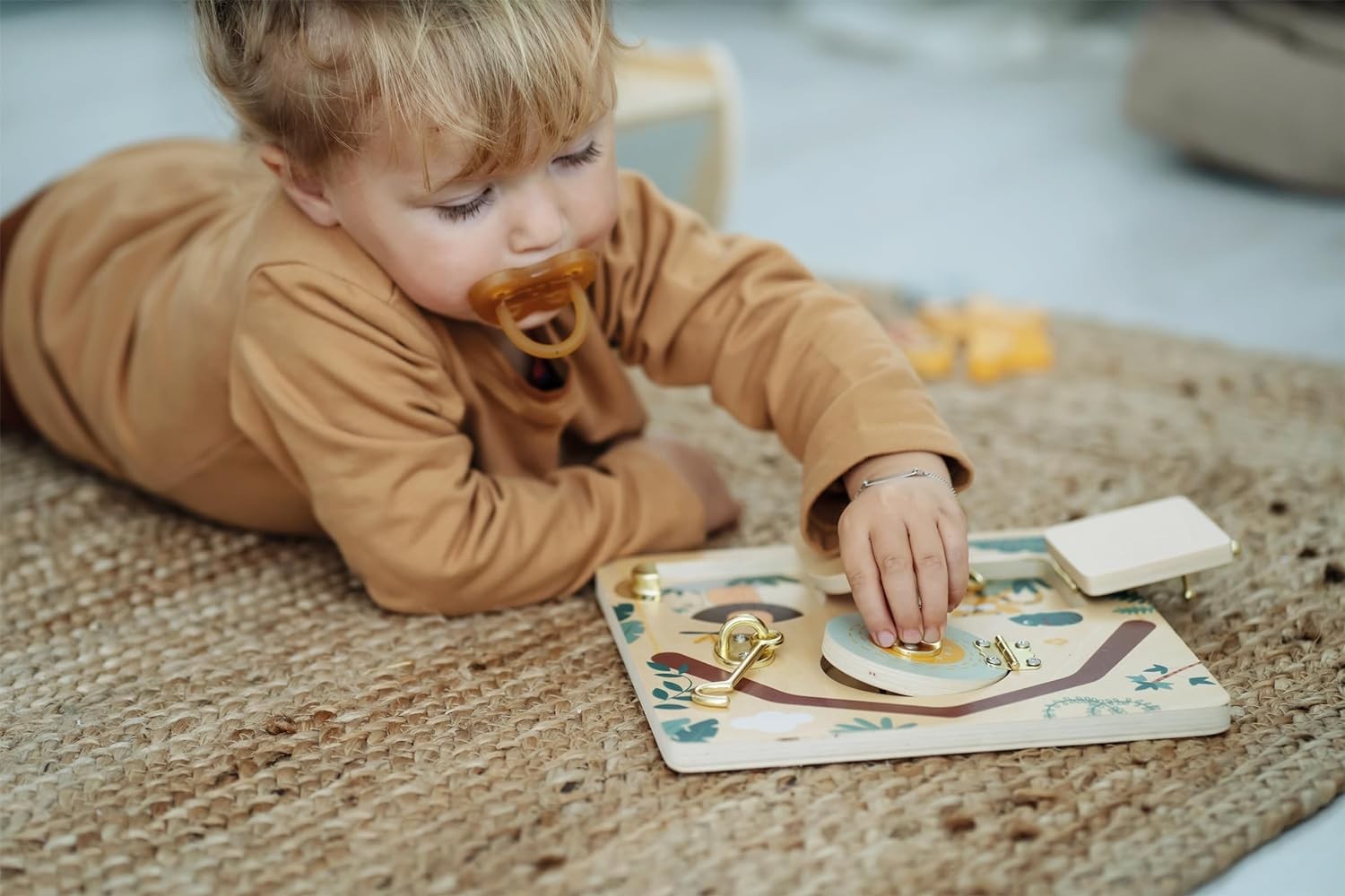 small foot Lock Motor Activity Board Safari, wooden toy with various latches, fo
