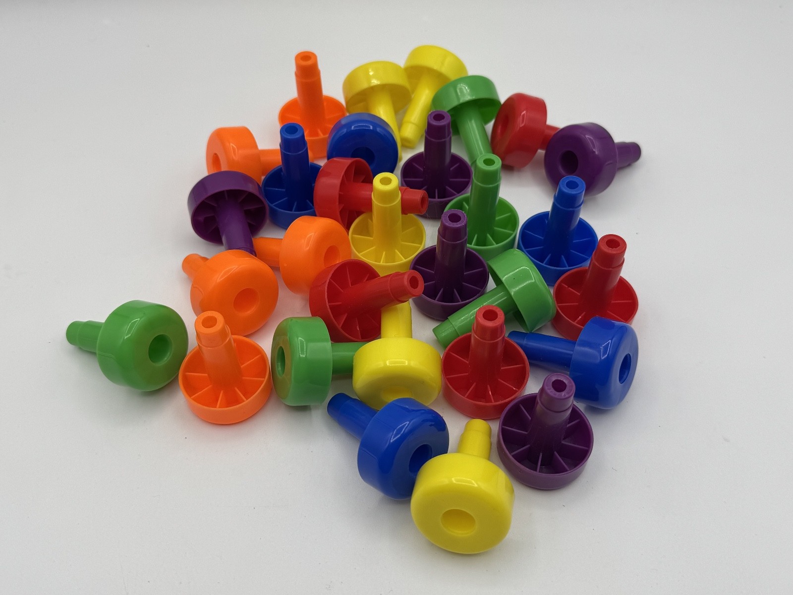 Gleeporte Counting Pegs Multicolor Educational Game Board Stacking STEM, pre-own