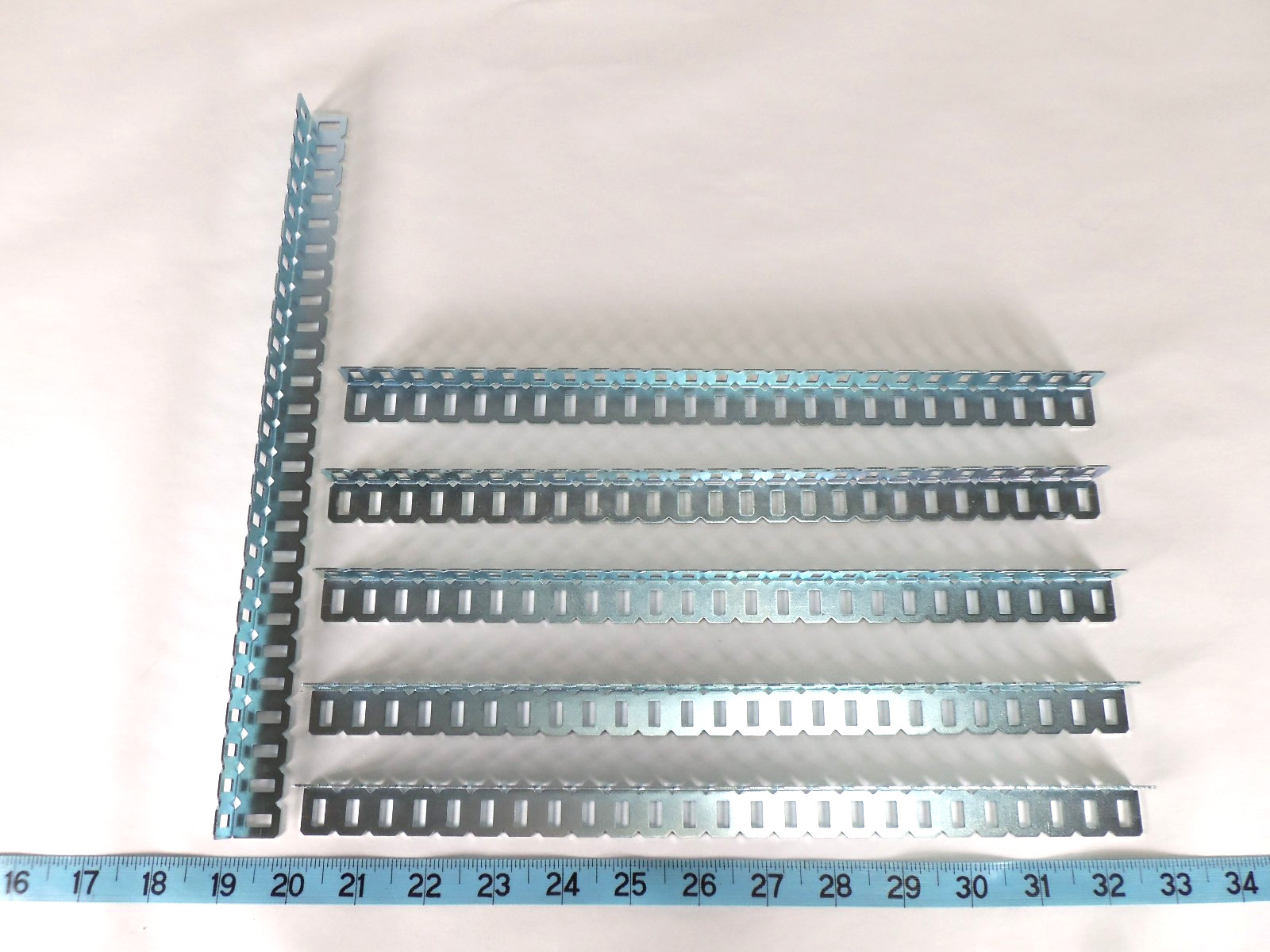 VEX Robotics EXP V5 Steel 1x1x25 Angle Lot of 5 Pieces