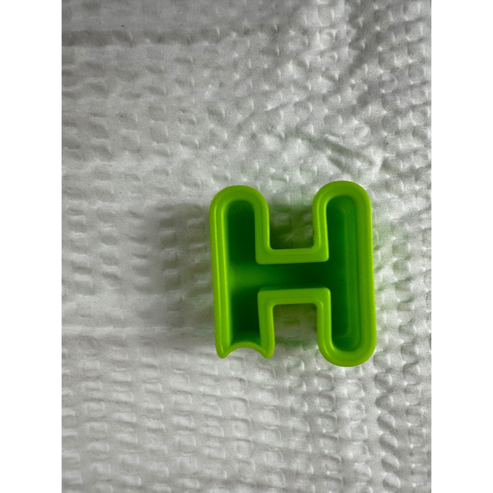 Letter “H” for Elmo On The Go learning game