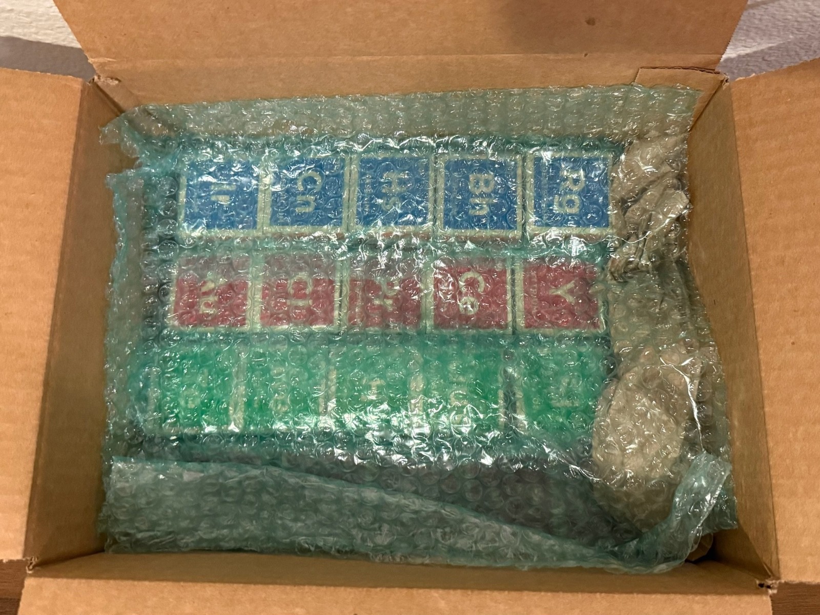 Uncle Goose Periodic Table Blocks Full Set 20pc Wooden 1.75″ Multicolor Used