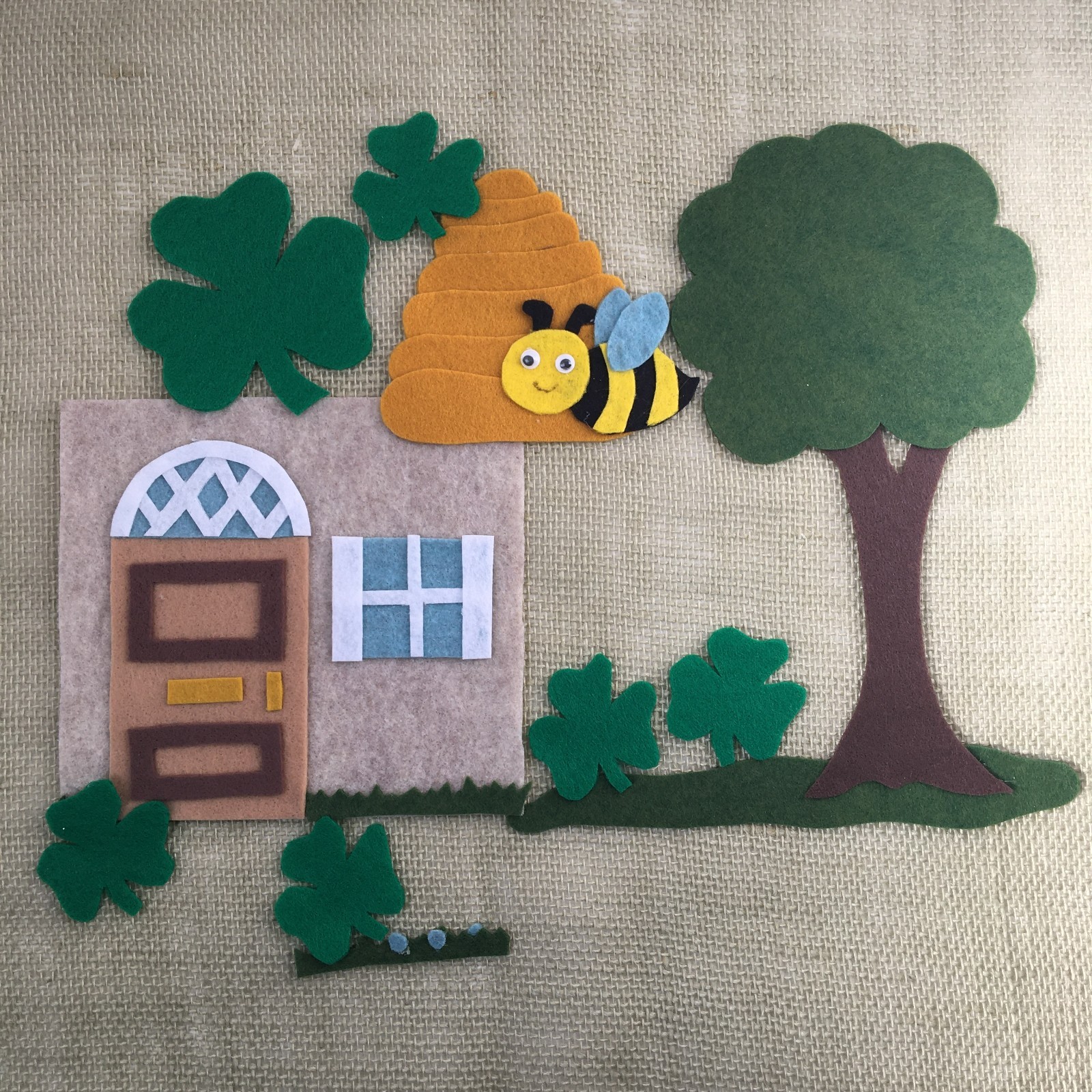 5 Little Shamrocks Felt Set – Celebrate Luck, Nature, and Whimsical Learning!