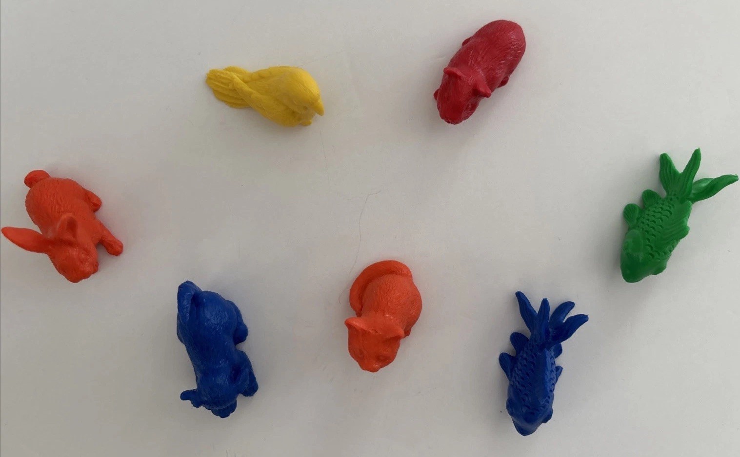 Learning Resources Pet Figure Counters – 6 Shapes, 6 Colors – 72 Pieces
