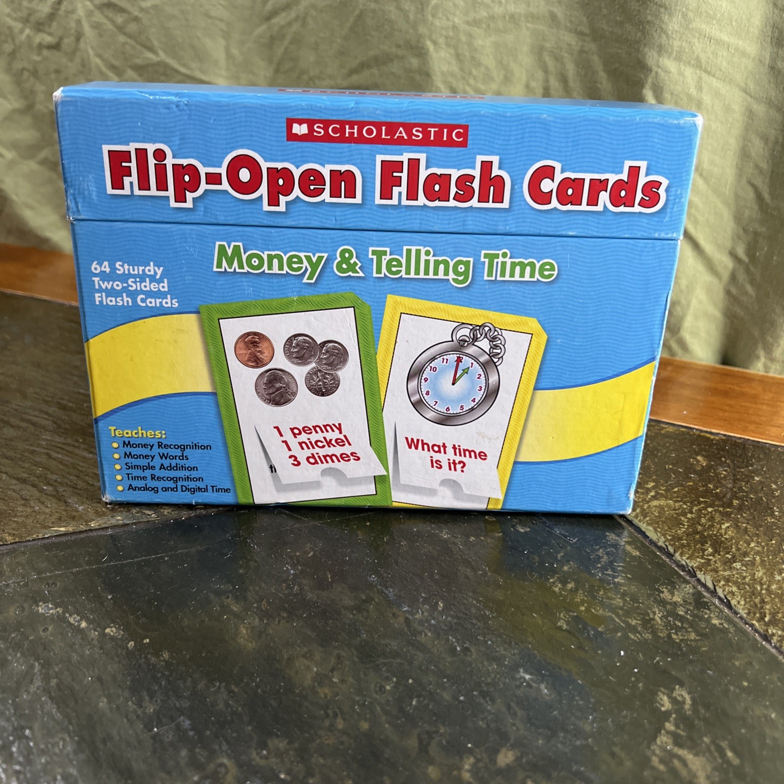 Scholastic SEALED NEW Flip-Open Flash Cards Money & Telling Time 64 Sturdy Cards