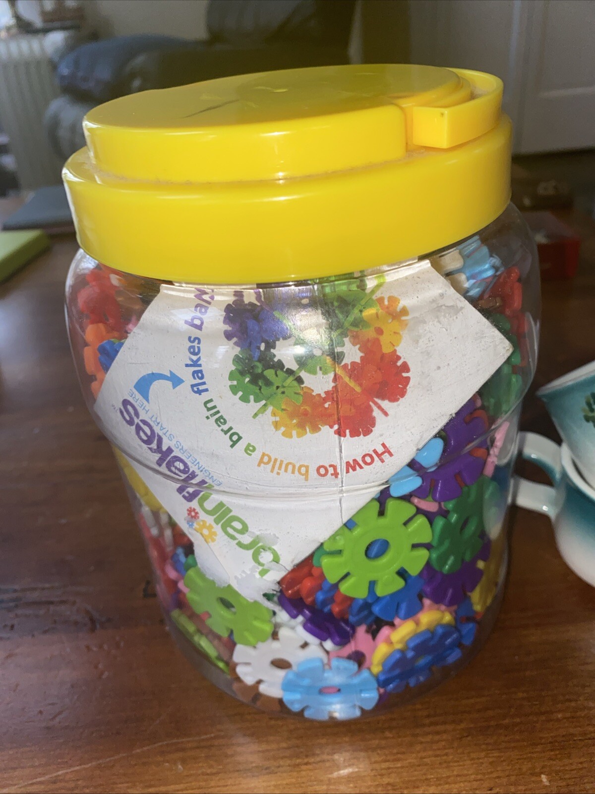 VIAHART Brain Flakes Ages 5+ Interlocking Plastic Discs Creative Building STEM
