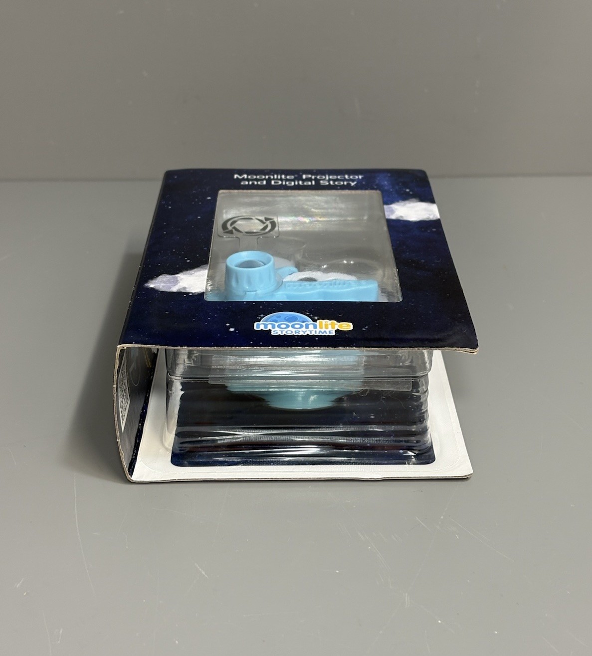 Moonlite Storytime Projector w/Three Little Pigs Picture Disc (for Smartphones)