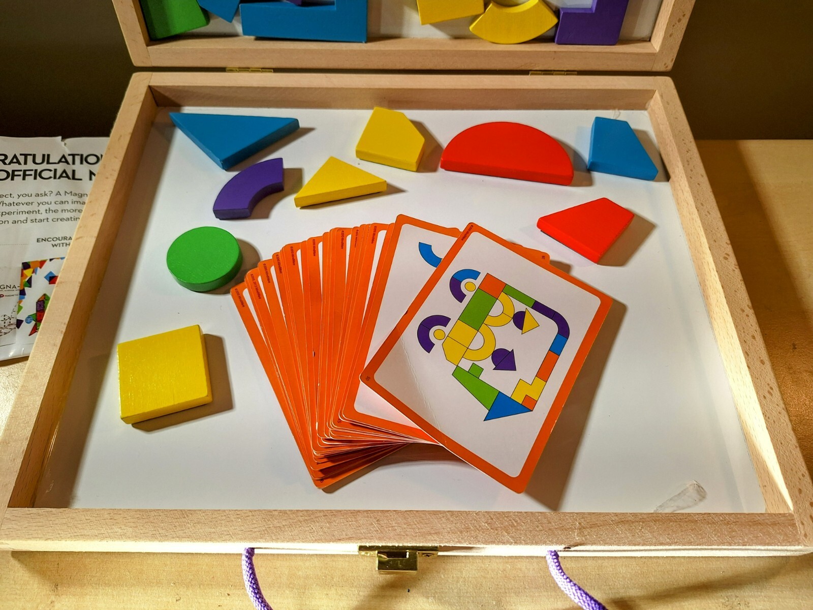 IMAGINATION MAGNETS IMAGINATIVE PLAY WITH MAGNETIC SHAPES PLAYSET WITH CARDS