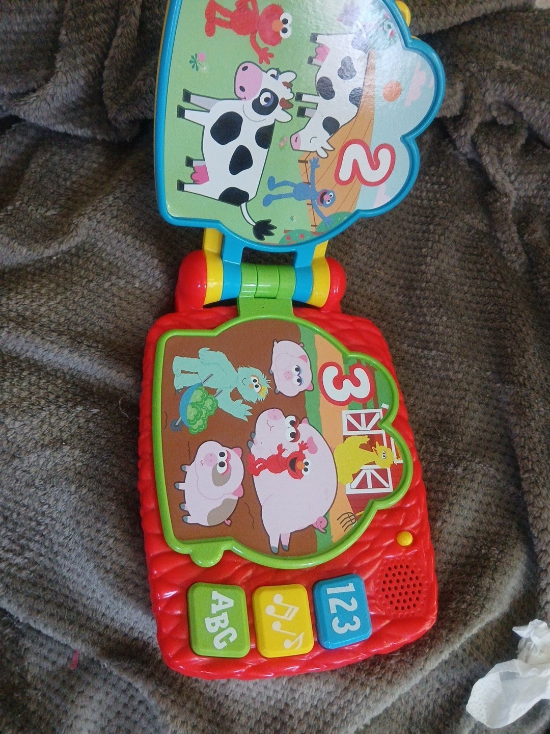 Sesame Street Elmo’s Lots To Learn Electronic Book Goes To Farm Sounds Music Toy