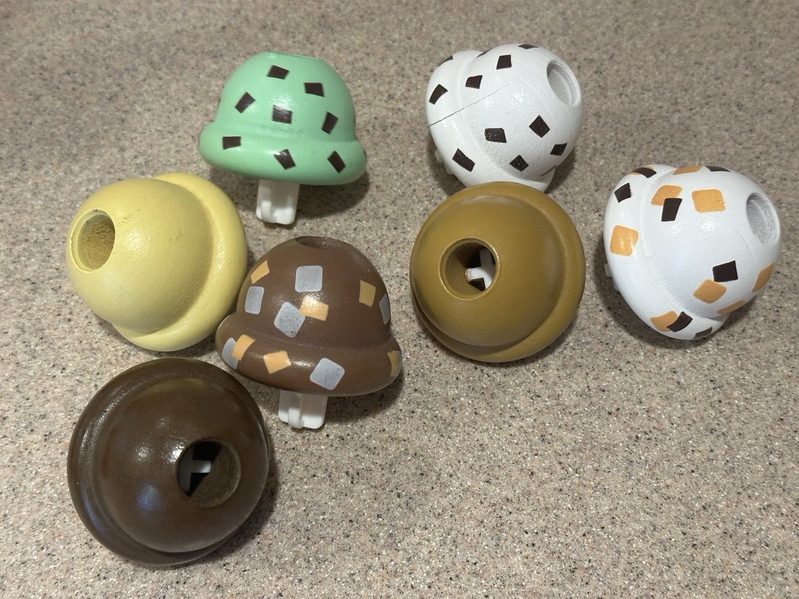 Melissa and Doug Wooden Scoop and Serve Ice Cream Counter Replacement Pieces