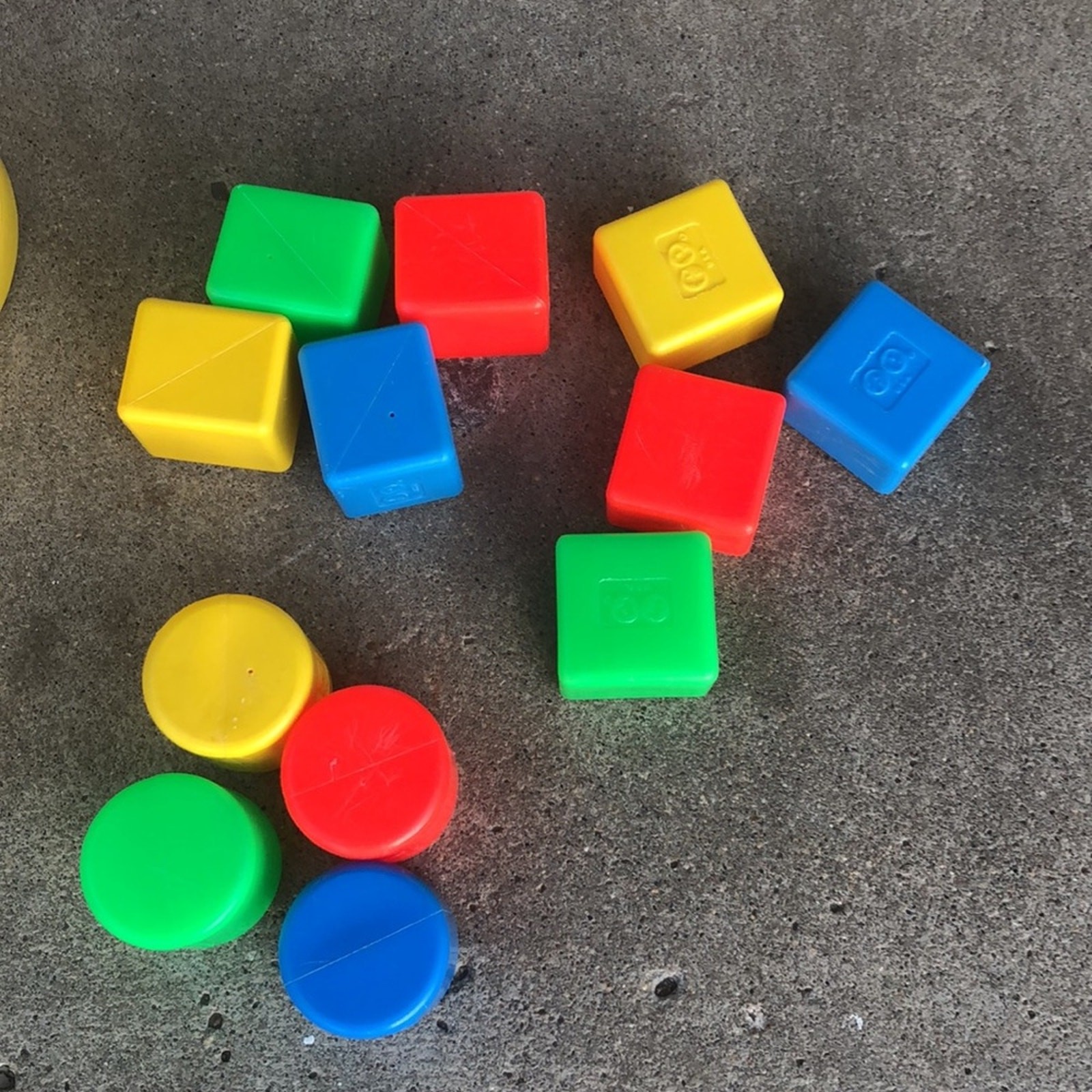 Fisher Price Vintage 1977 Baby’s First Blocks Shape Sorting Canister Blocks