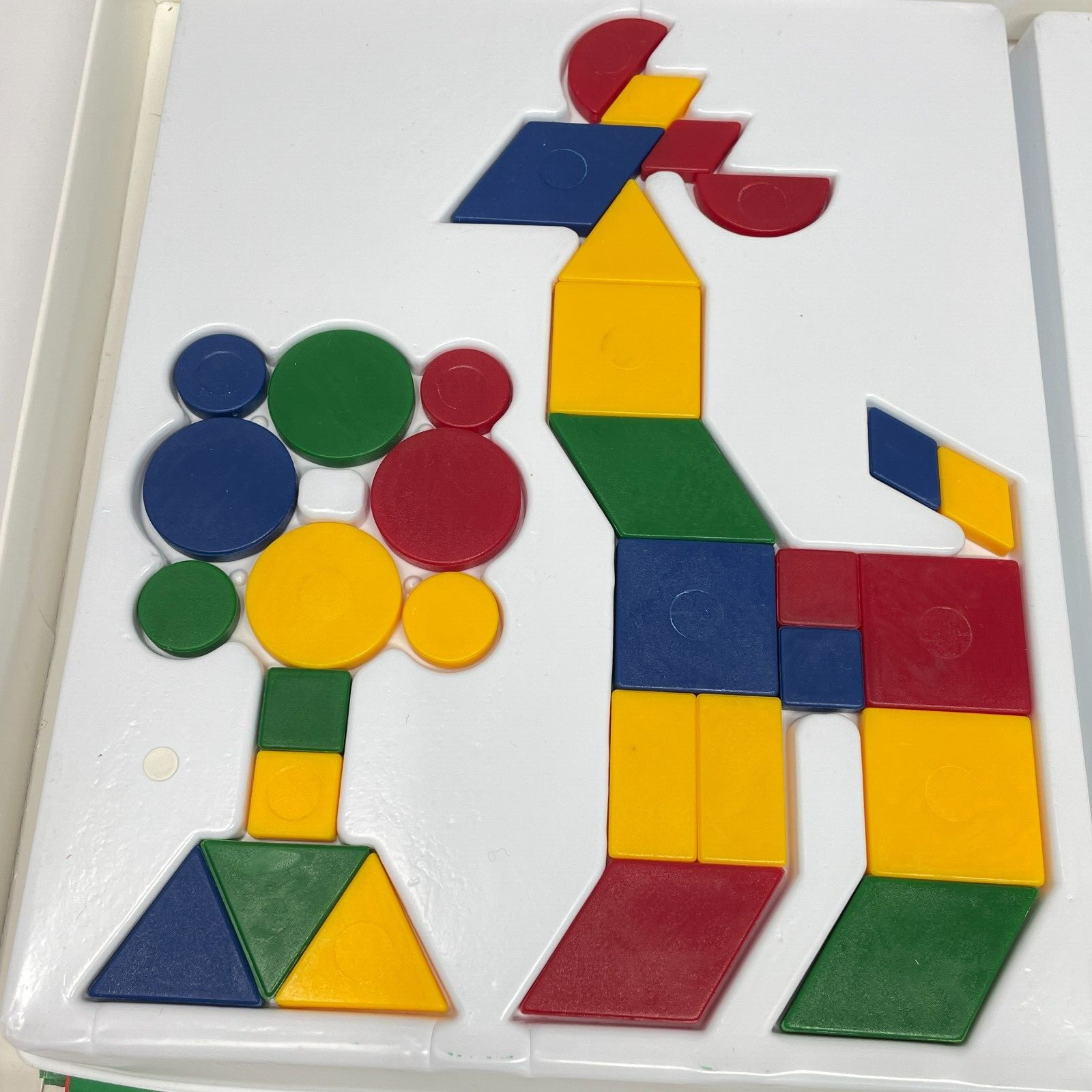 Super Mighty Mind Tangram Style Shape Puzzle Challenge Educational Game Complete