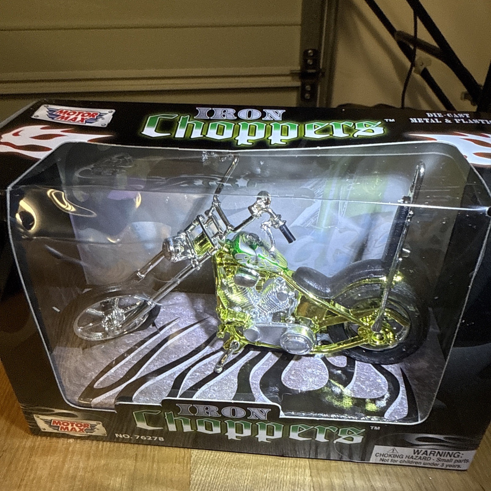 Motor Max Iron Choppers Diecast Metal And Plastic Motorcycle Model VINTAGE