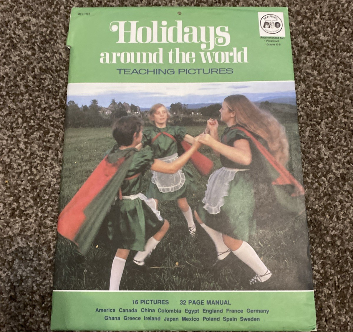 🌍 Vintage Marvel Education “Holidays Around the World” Teaching Pictures 1981
