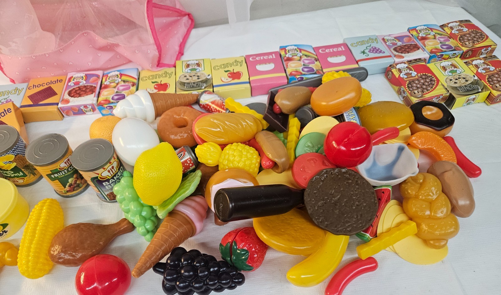 GI-GO Toys 100 Piece Grocery Food Item Toys Pretend Play Toys w Bag
