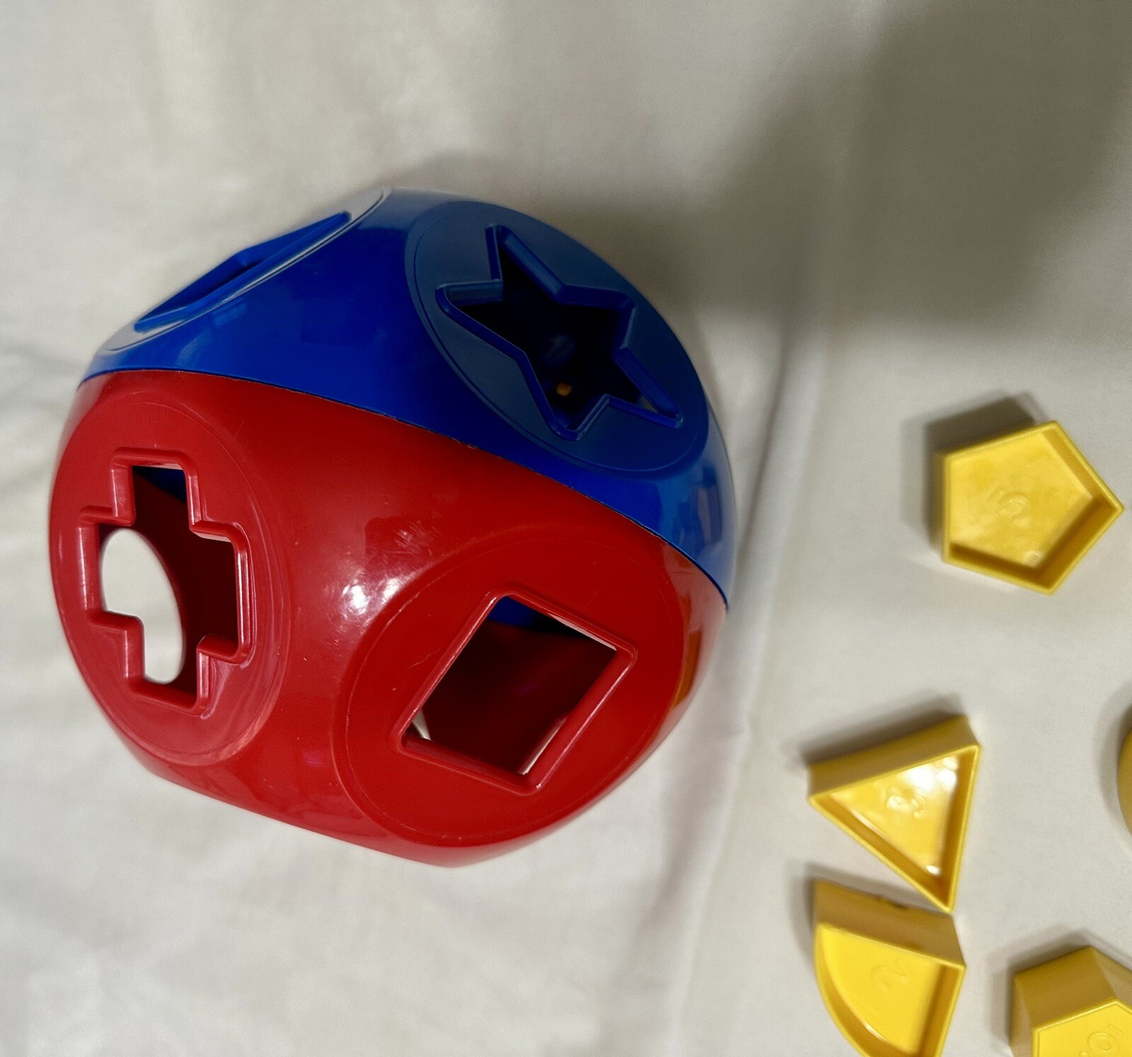 Vintage Tupperware Shape-O-Ball Red Blue. 6 Shapes *incomplete*