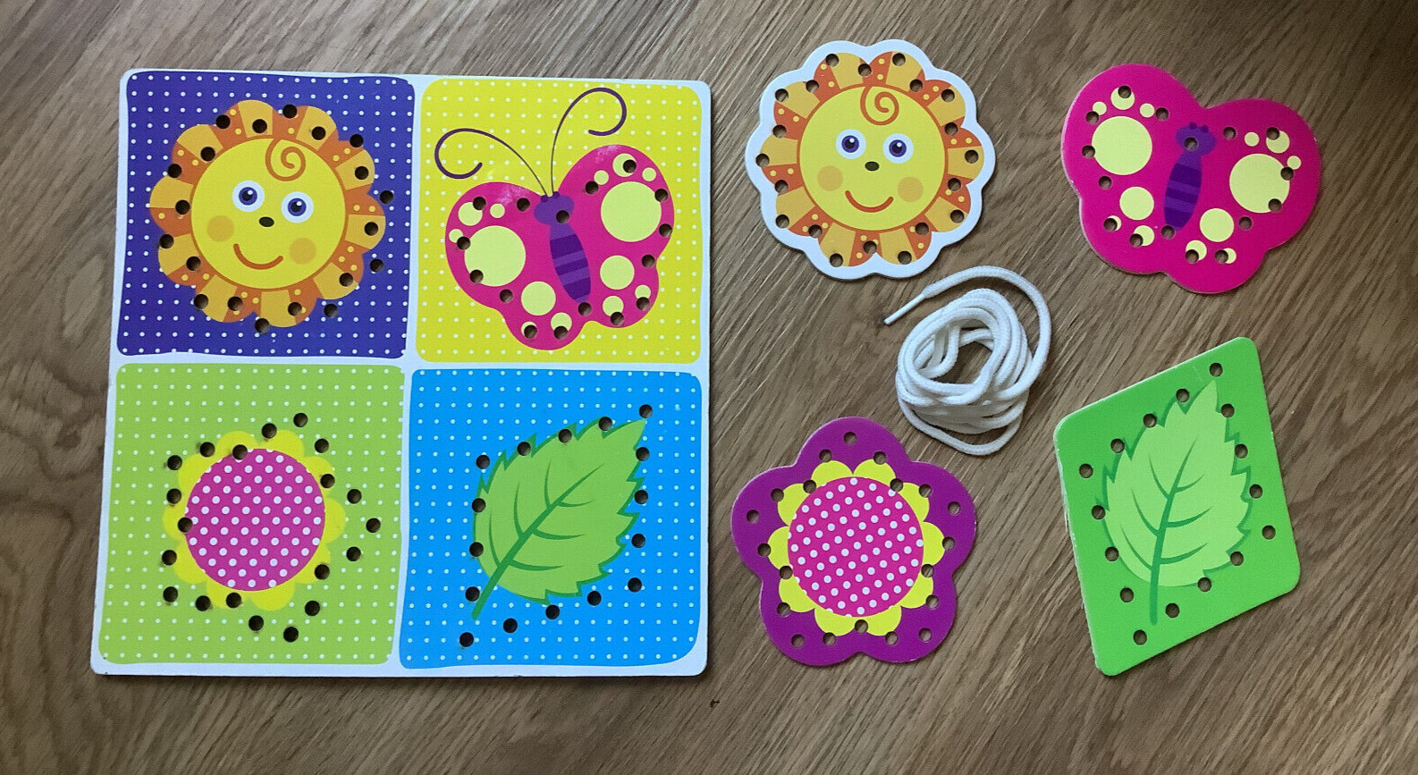 Set Of Lacing Cards 1 large Wooden And 4 Smaller Shapes (summer theme)