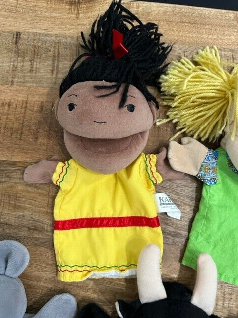 Lot 5 Kaplan Early Learning Diveristy Plush Hand Puppets Girls Cow Mouse Chicken