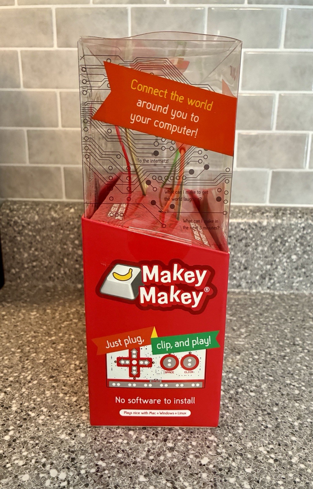 NEW 2016 JOYLABZ Makey Makey Invention Kit For Everyone 1000s Of Possibilities
