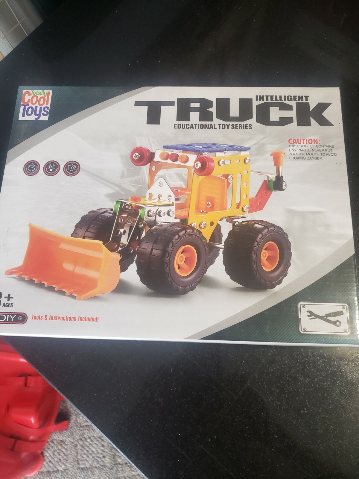 “New” Totally Cool Toys Intelligent Truck #70459
