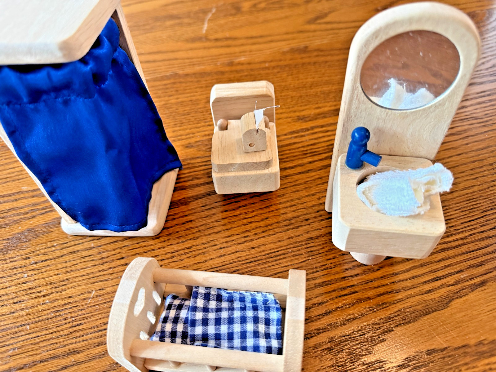 Wooden Dollhouse Bathroom Bedroom Sand Tray Play Therapy Miniature Lot