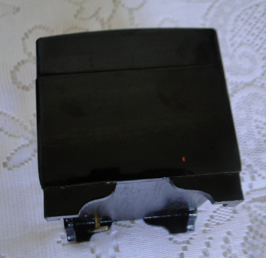 ASAHI Jewelry Box Music Box Lacquered Wood Black Mother Of Pearl Asian Decor