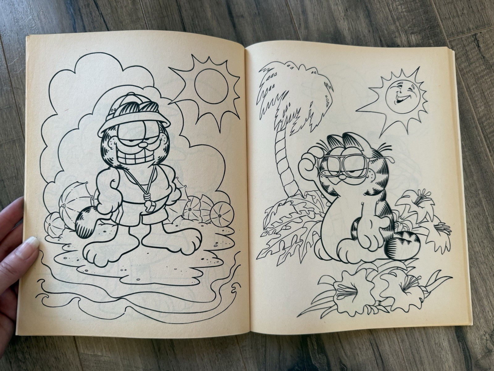 Golden GARFIELD Activity Book LOT Trace & Color Paint ‘N’ Marker With Water Cat