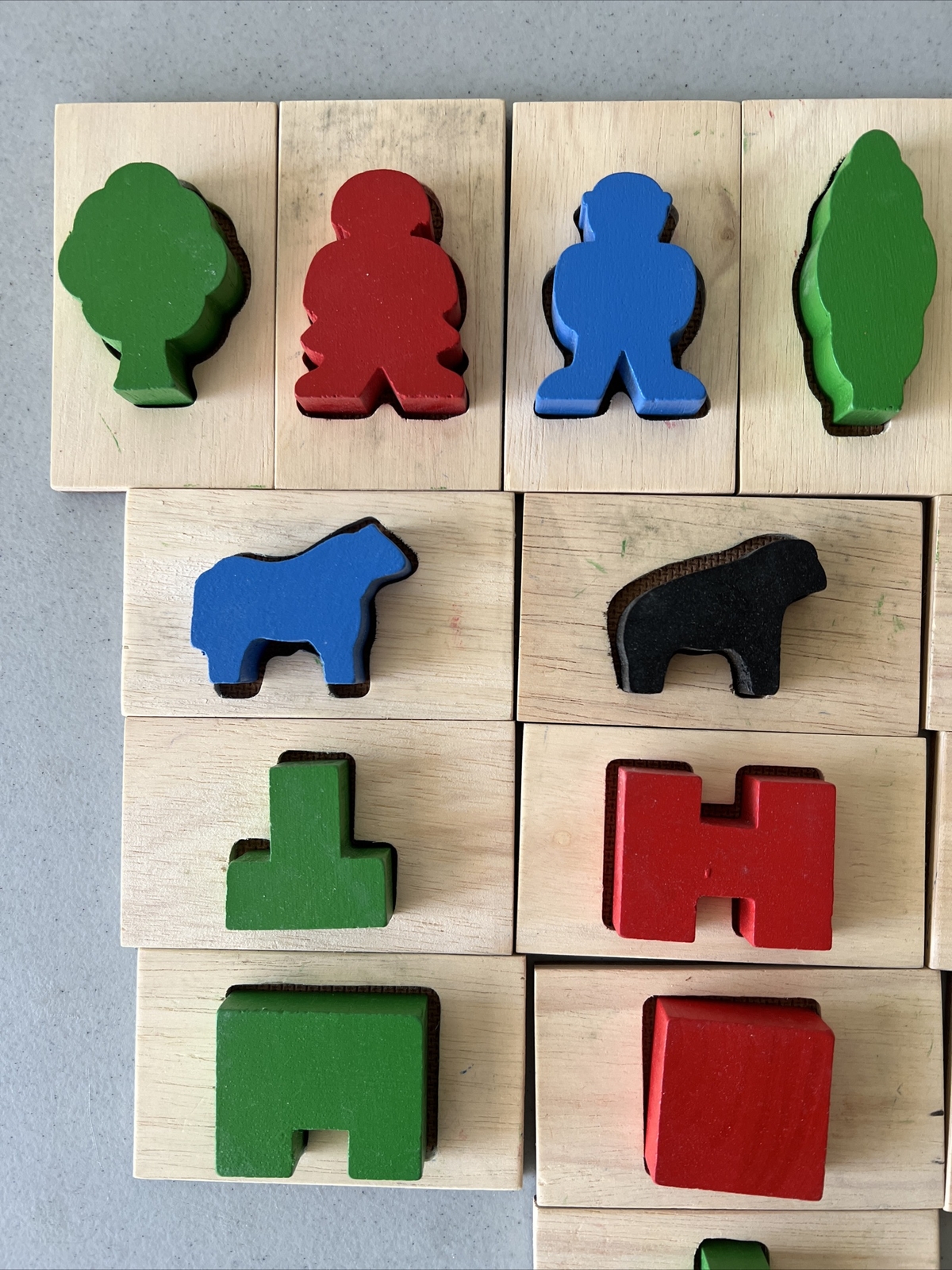 Guidecraft 3D Feel and Find Kids Game Wooden Matching Shapes w/ Bag Wood Animals