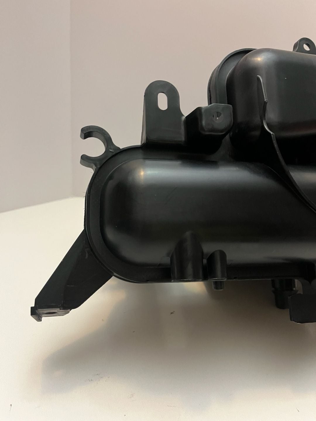 Intake Manifold Assembly Fits Chevy Cruze Sonic Trax Buick Encore 25200449
