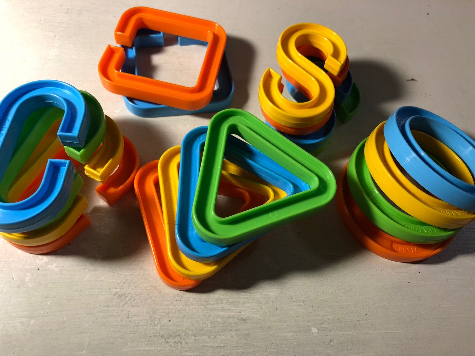 Vintage Child Guidance Rainbow Chain & Gabriel Industries – Toy Links Lot of 18