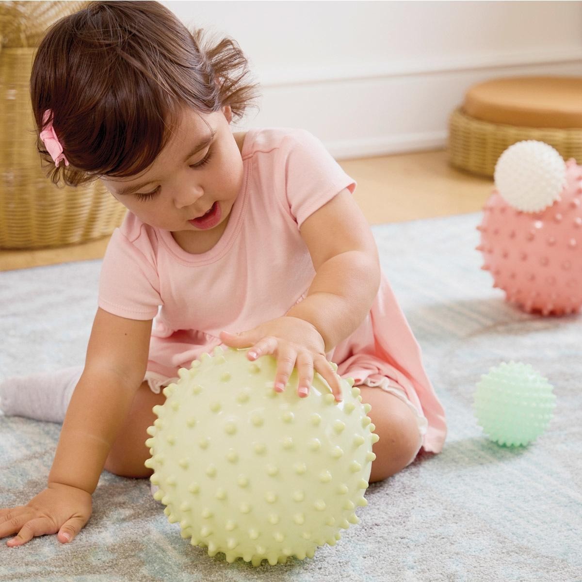 Kaplan Early Learning Sensory Balls – Set of 6