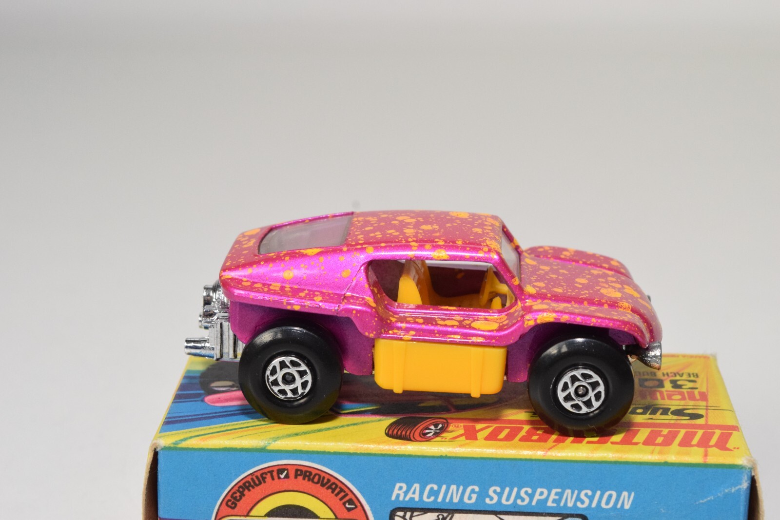 A94 1:64 3 INCH MATCHBOX SUPERFAST 30 BEACH BUGGY METALLIC PINK WITH MUD MIB