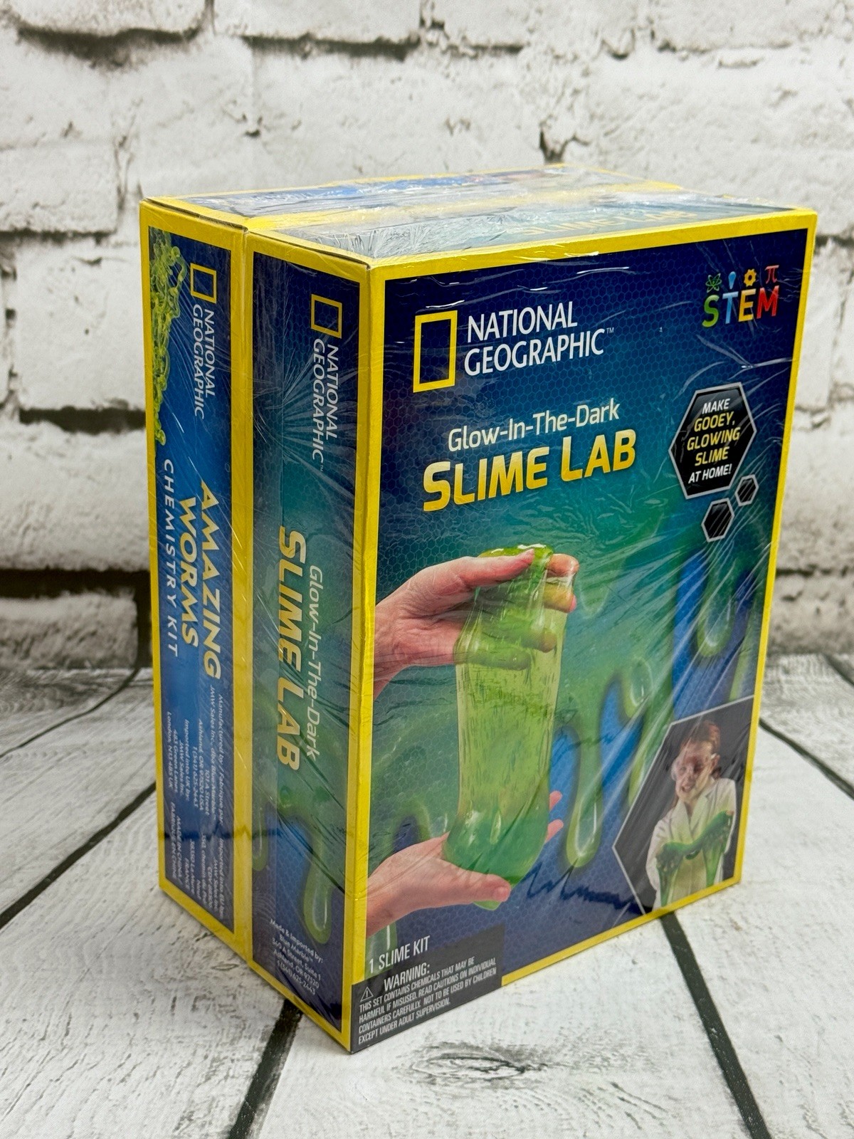 National Geographic STEM GLOW IN DARK Slime Lab~ Amazing Worms Chemistry Kit LOT
