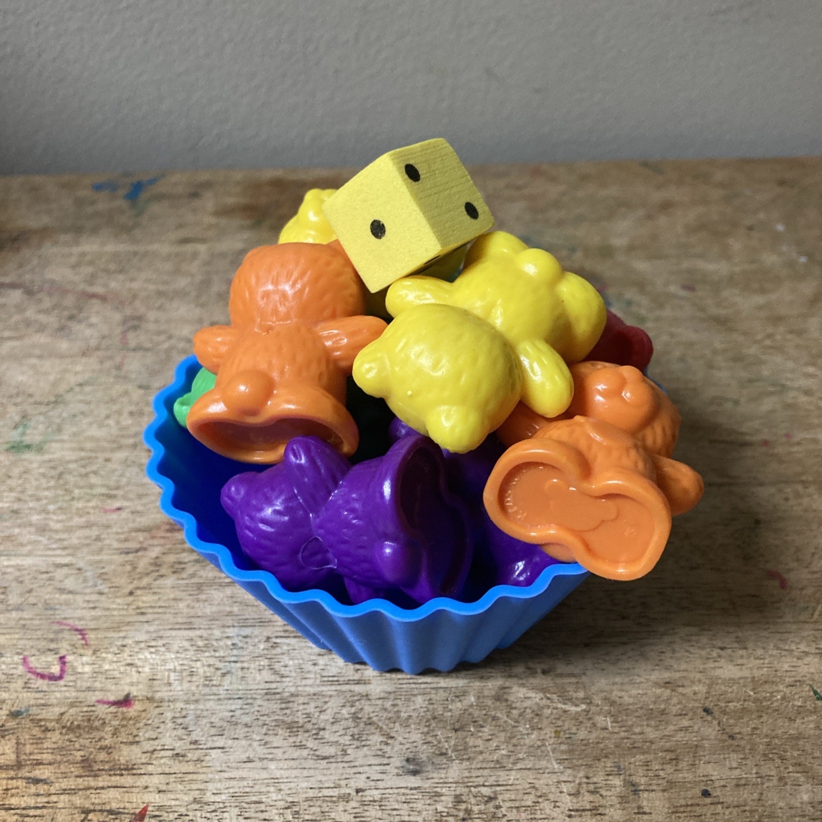 Kids Corner 12 Colored Counting Bears w/ Sorting Cup & Soft Die Sorting Counting