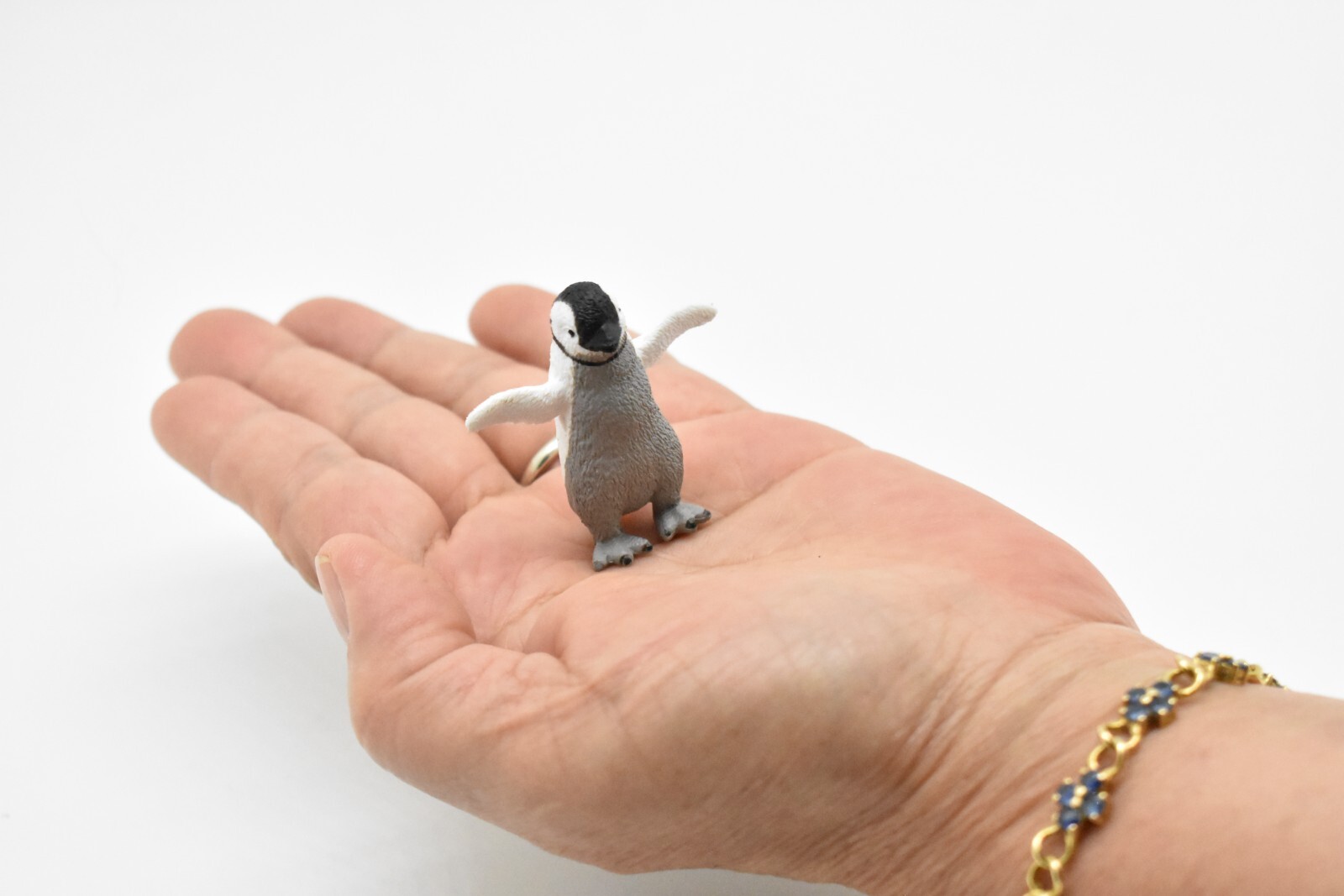 Penguin, Baby, Chick, Very Nice Rubber Model, Hand Painted Toy 1 1/2″ F7025