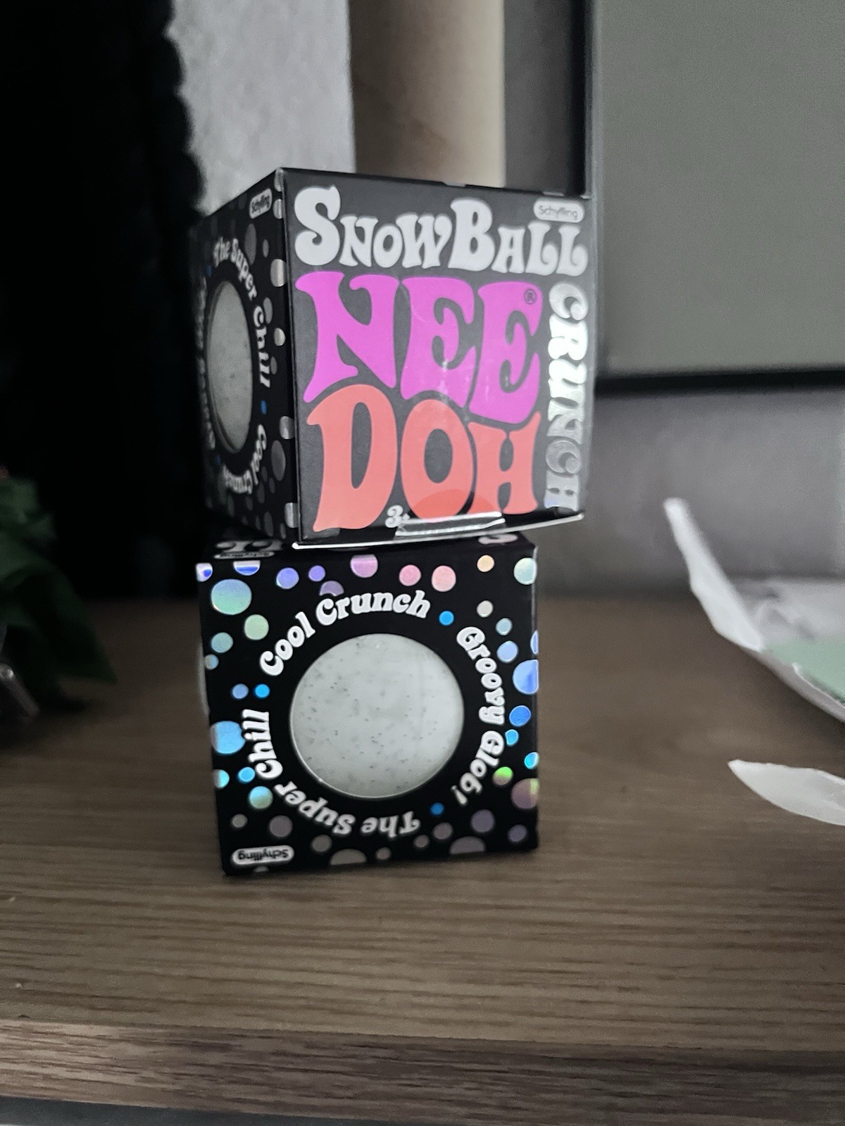 ✅ AUTHENTIC NEEDOH Snowball Crunch Stress RARE Nee Doh Snow Ball Squish x 1