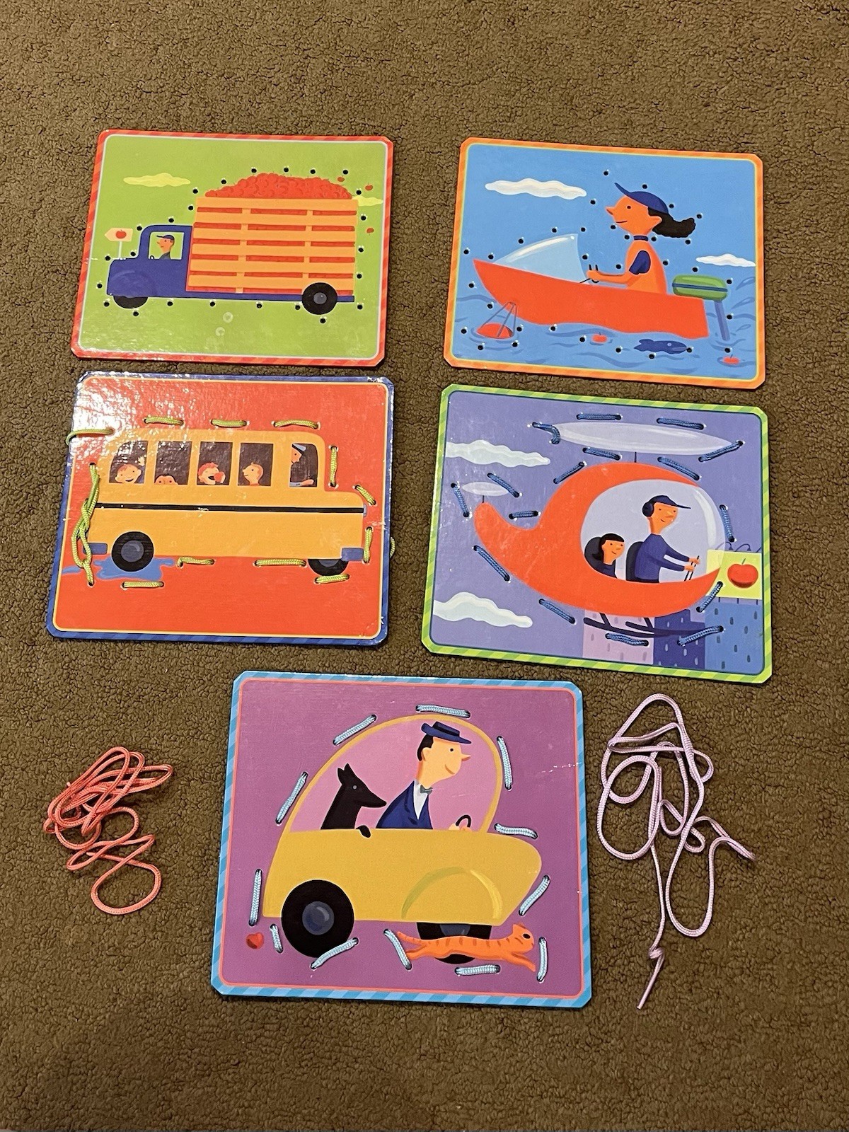 EUC 2003 eeBoo “Things That Go” Lacing Cards with 5 Cards & Laces