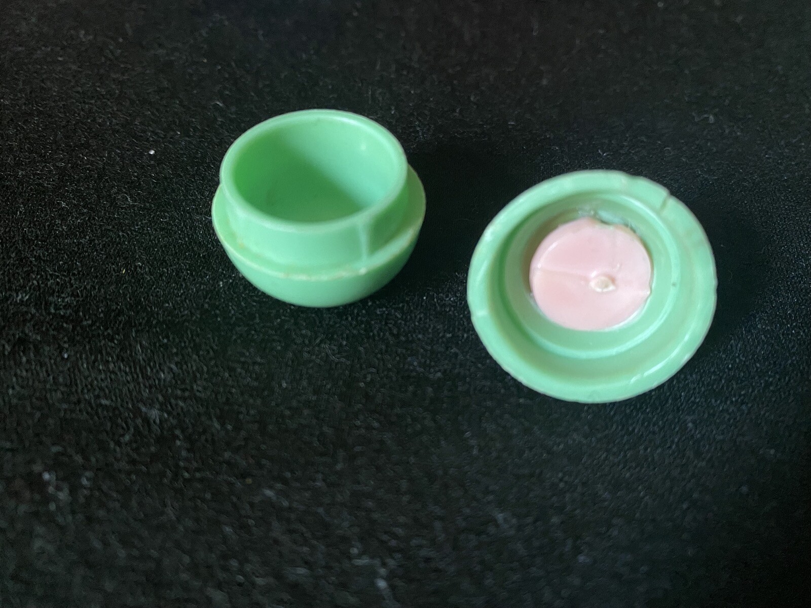 Vtg Hen in the Hatch & Kitty in the Kegs Childs Guidence Plastic Nesting Toy USA