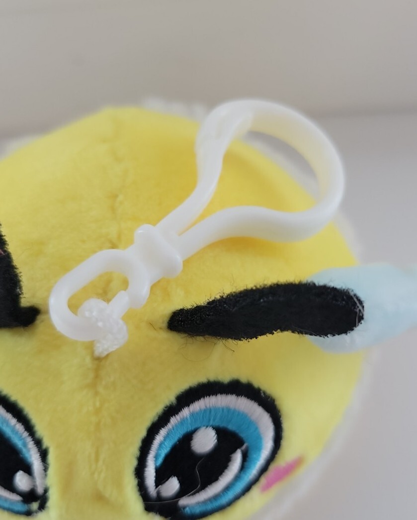 Stress Gear Fluffy Friends Squishy & Fun 4″ Collectible BEE w/ Clip Plush