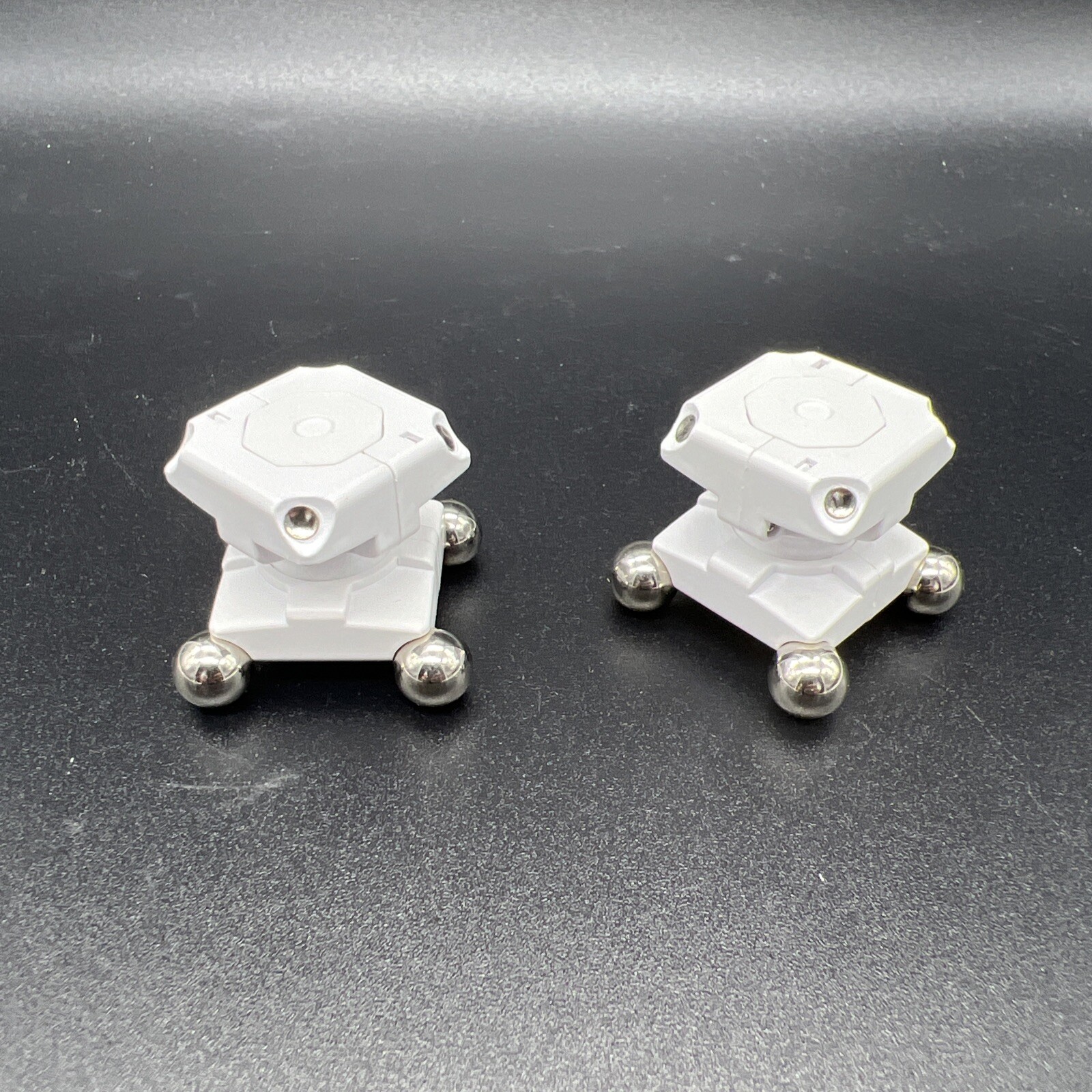 MOSS Robotics Pieces – Two Axles and Eight Steel Balls