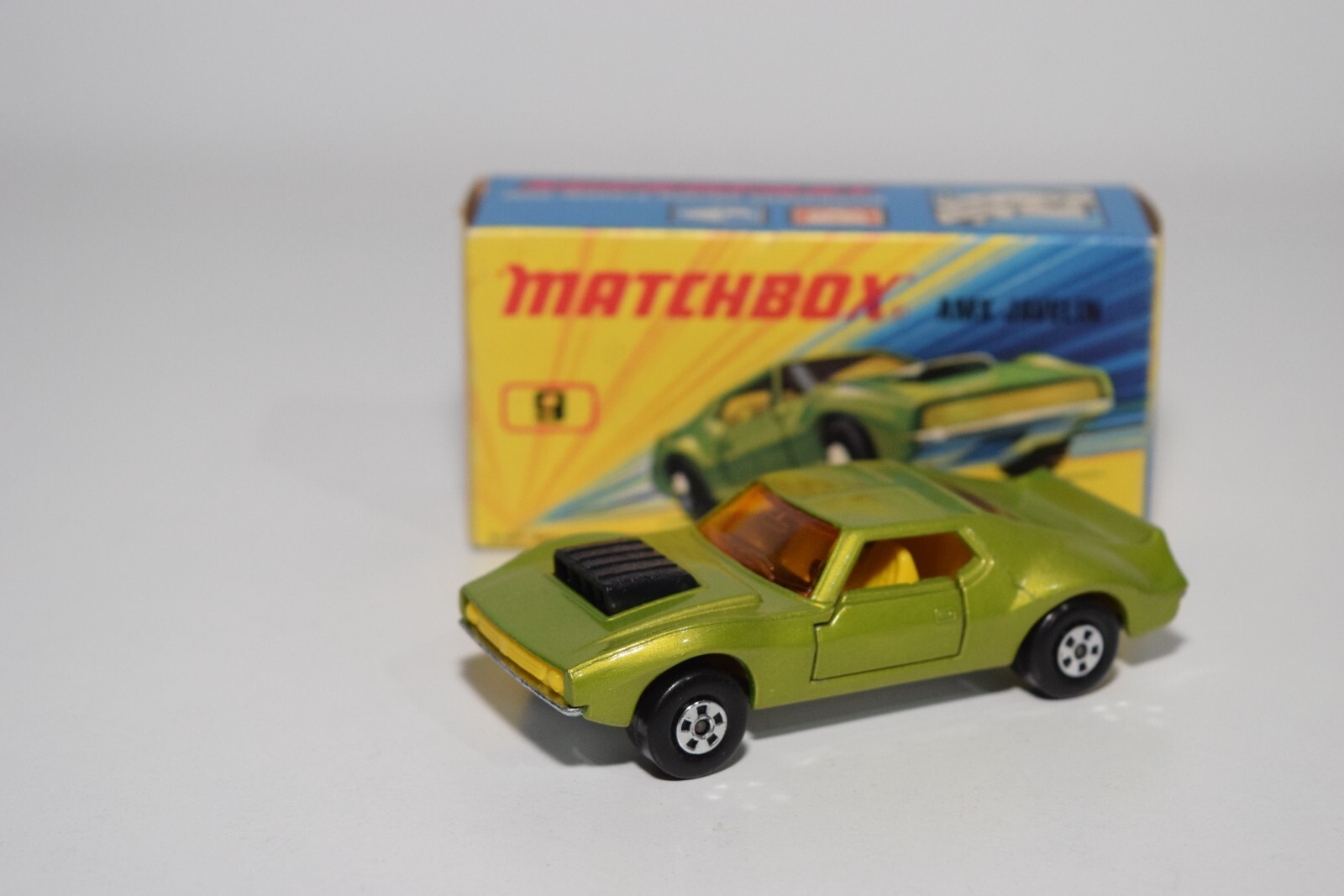 A94 1:64 3 INCH MATCHBOX SUPERFAST 9 AMX JAVELIN METALLIC GREEN MIB