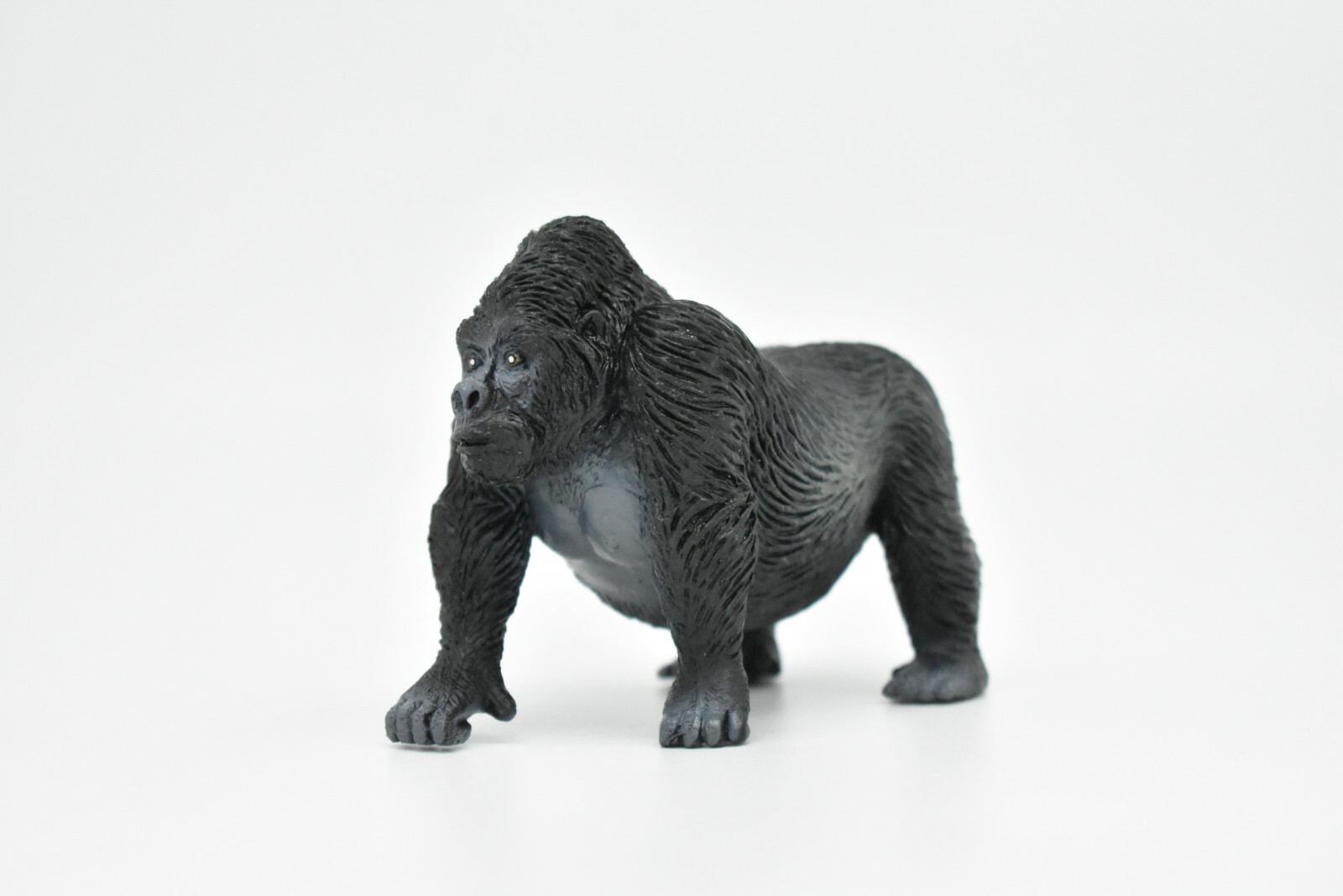 Gorilla, Figure, Model, Plastic Replica, Hand Painted Toy 3.5 ” CWG167 BB40