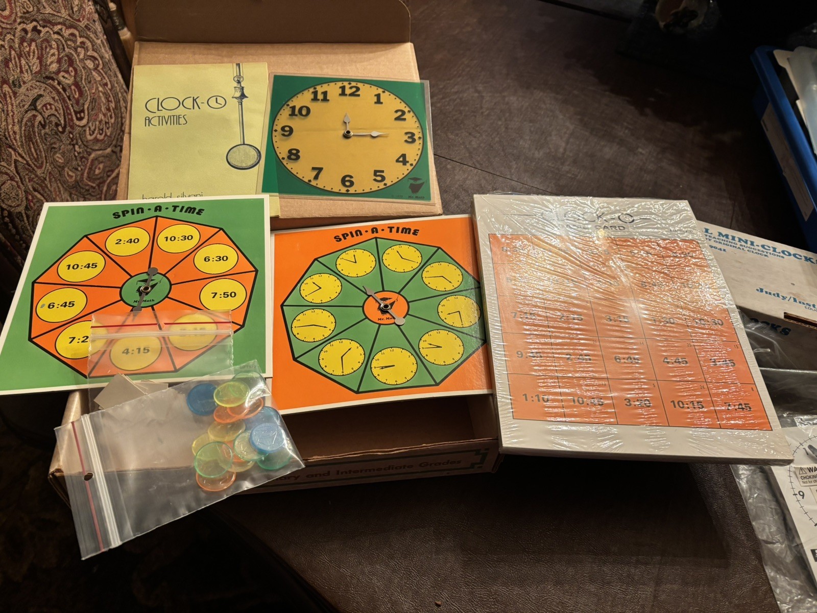 Vintage Clock -O From Creative Teaching Associates BN