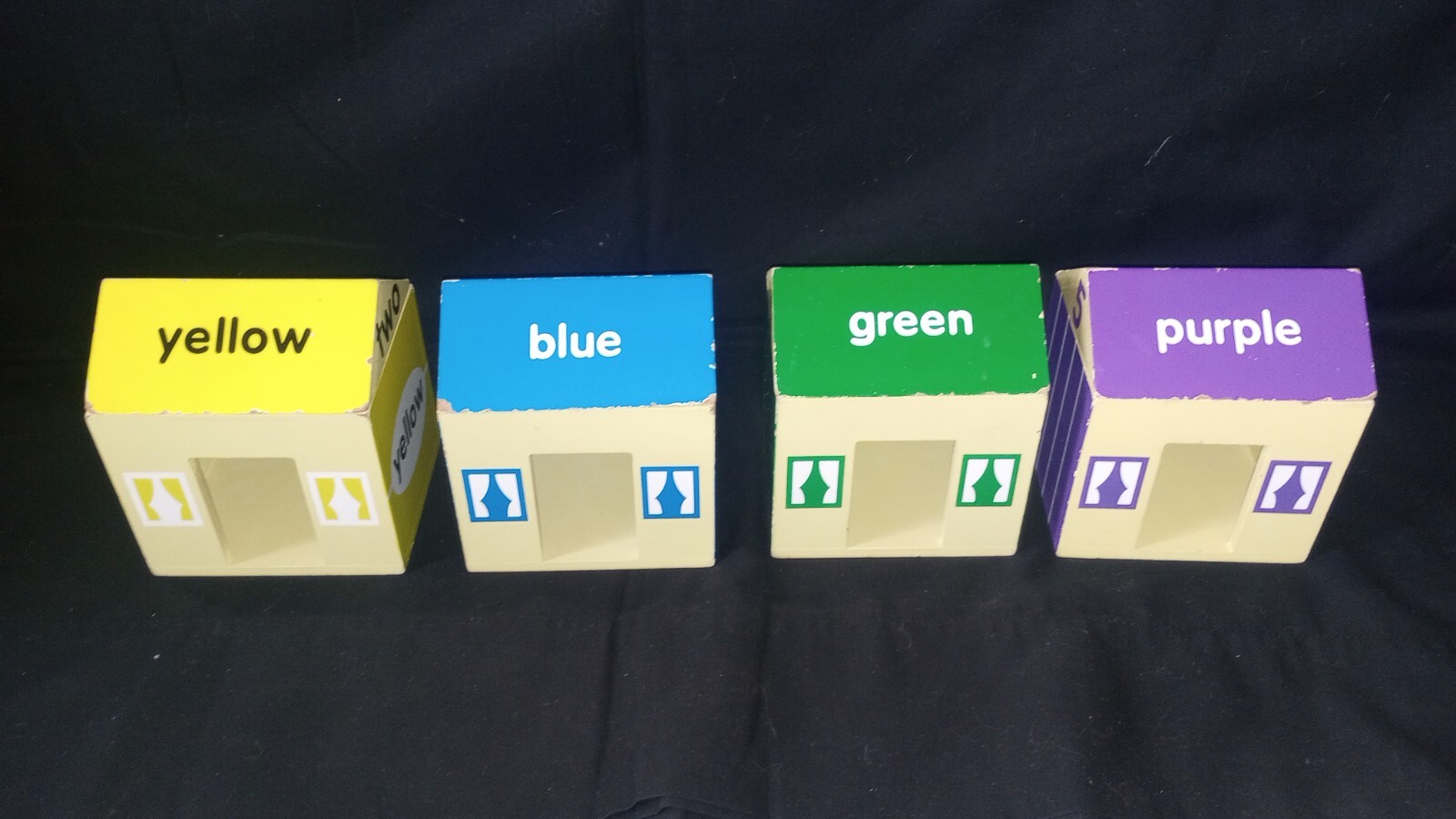 Environments 2017 Excellence Learning Corp. Colors & Counting Wood Houses