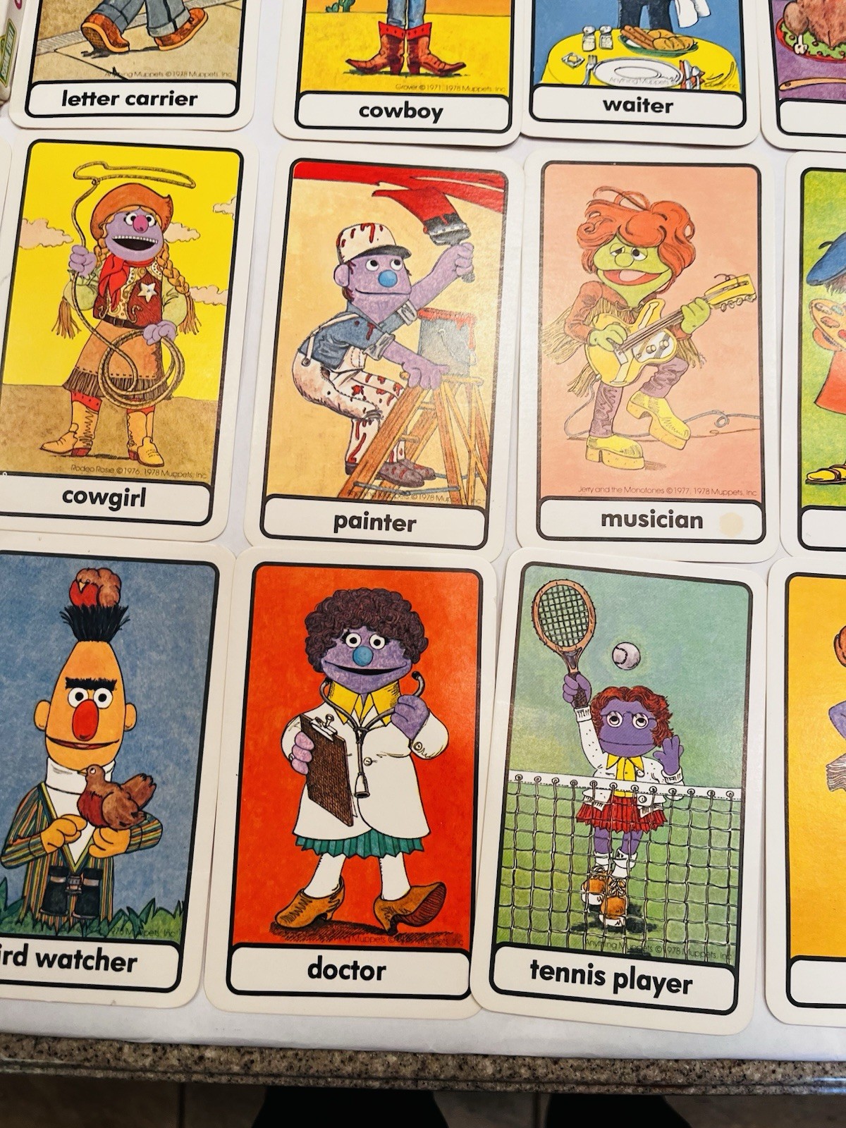 Vintage Sesame Street Guess Who Cards Preschool Learning *MISSING 1 CARD* BIN 53