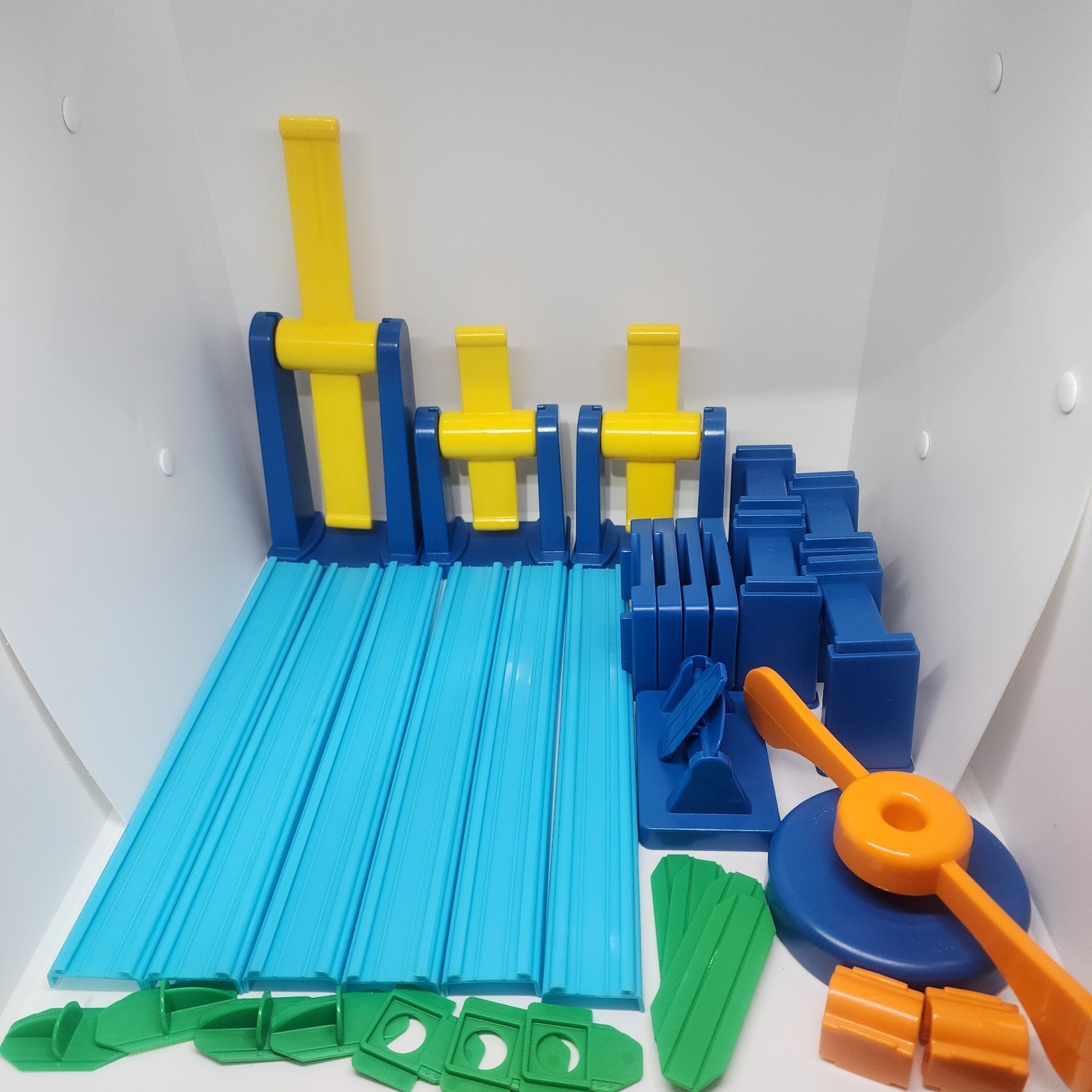 Lakeshore STEM Create-A-Chain Reaction Starter Set PreK-2 Missing Balls