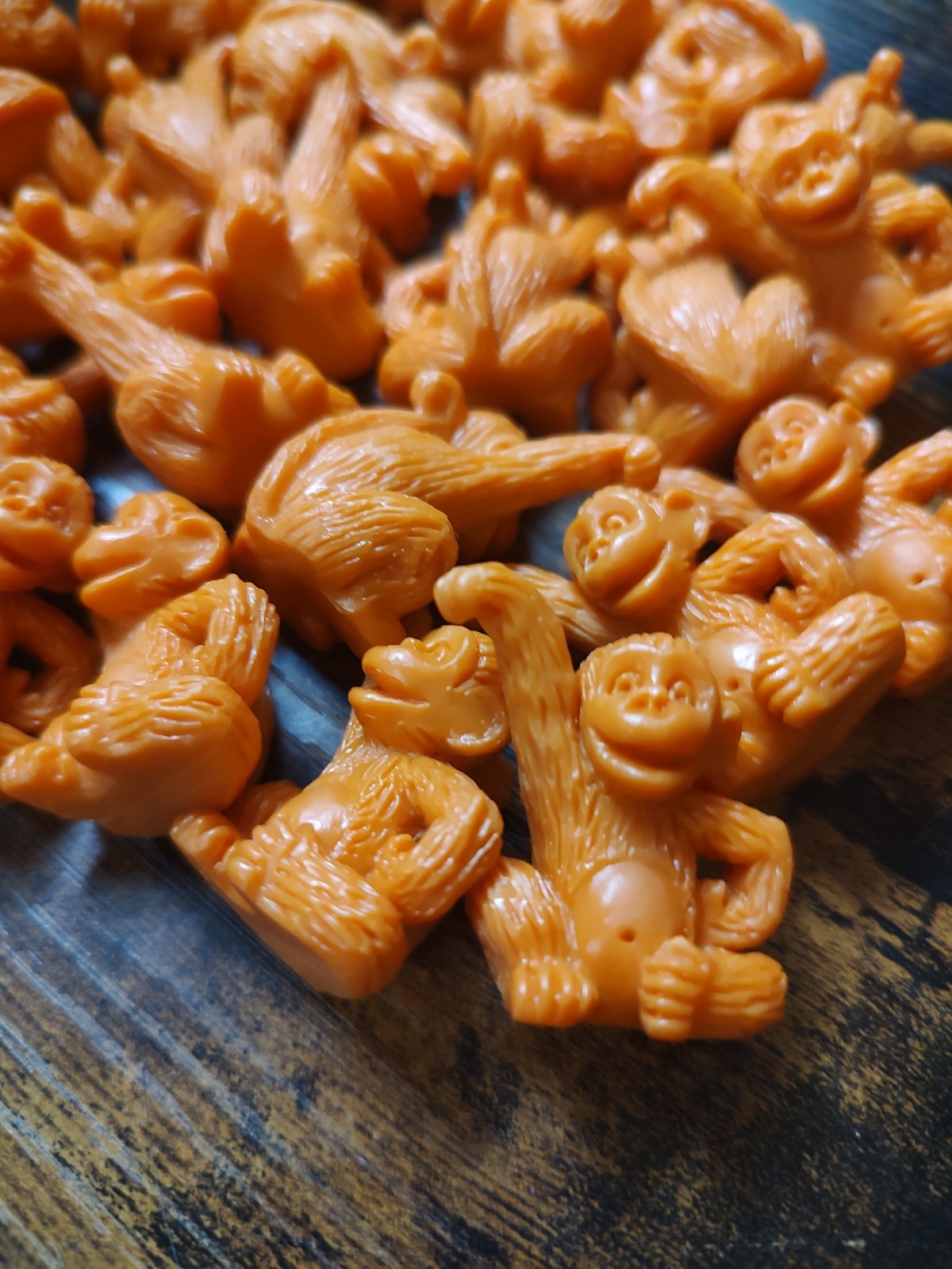 Vintage Lakeshore Learning Orange Counting Monkey Figures Set Of 25 Bundle